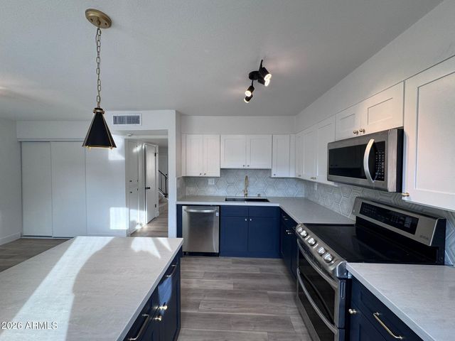 950 S VALENCIA -- 14, Mesa, AZ 85202