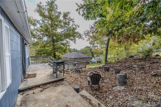 28253 W Cove Drive, Lincoln, MO 65338