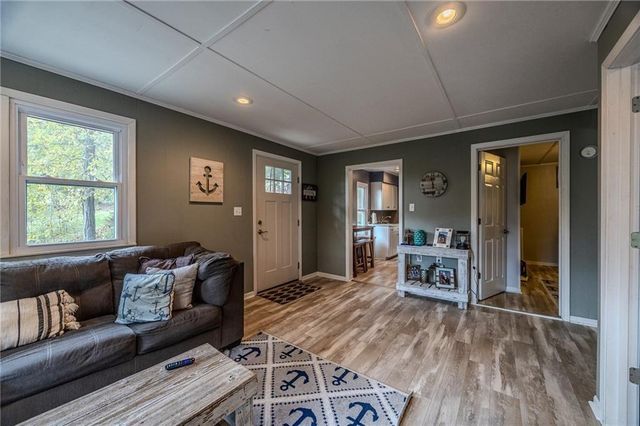 28253 W Cove Drive, Lincoln, MO 65338