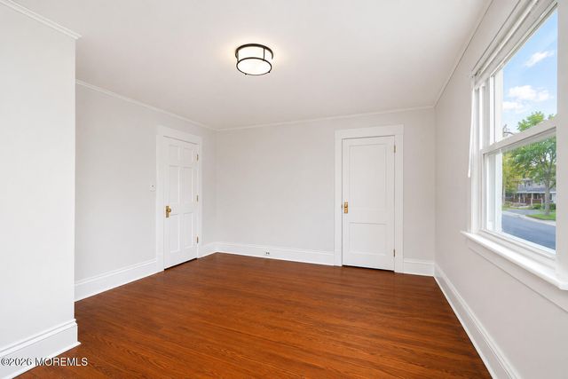55 Maple Avenue, Fords, NJ 08863