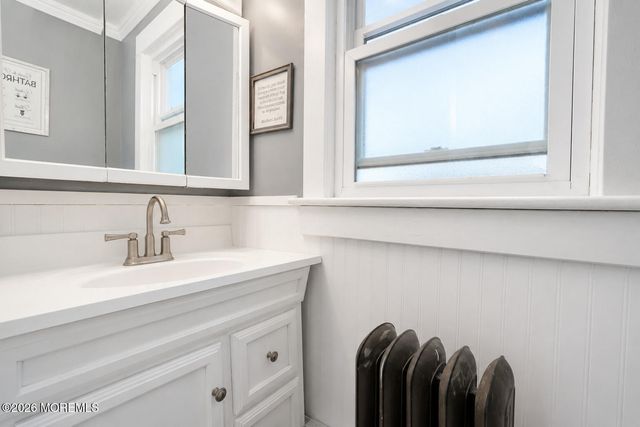 55 Maple Avenue, Fords, NJ 08863
