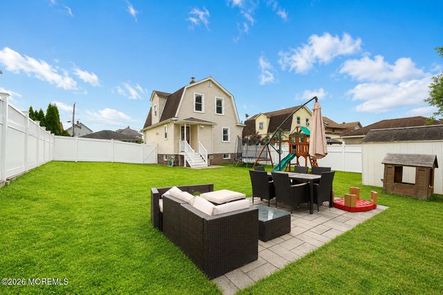 55 Maple Avenue, Fords, NJ 08863