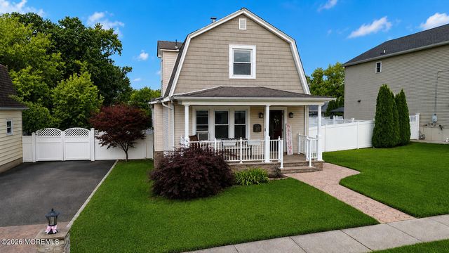 55 Maple Avenue, Fords, NJ 08863