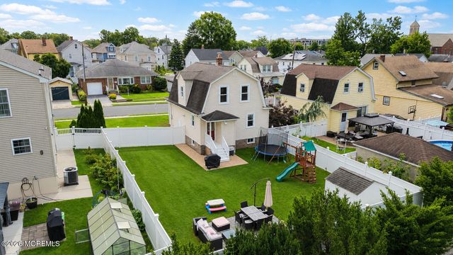 55 Maple Avenue, Fords, NJ 08863