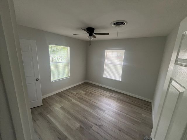 4210 Harry St, Corpus Christi, TX 78411