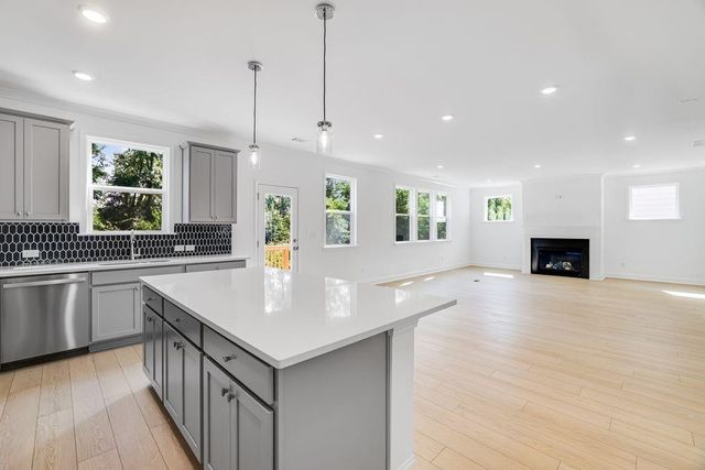 4046 Alderstone Drive, Flowery Branch, GA 30542