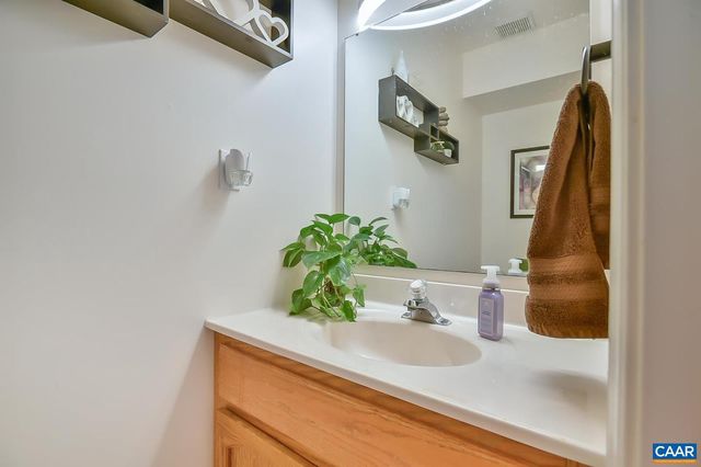 839 HARRIS RD, Charlottesville, VA 22902