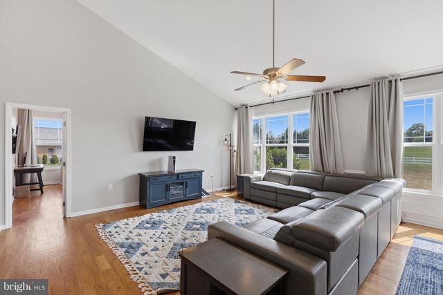 78 STATICE DR, Hedgesville, WV 25427