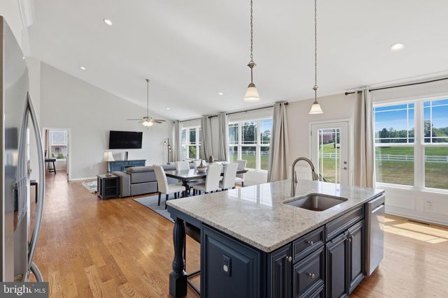 78 STATICE DR, Hedgesville, WV 25427