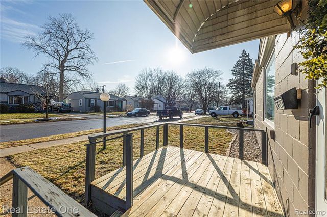 2411 Harris Street, Ferndale, MI 48220