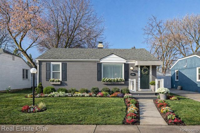 2411 Harris Street, Ferndale, MI 48220