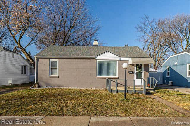 2411 Harris Street, Ferndale, MI 48220