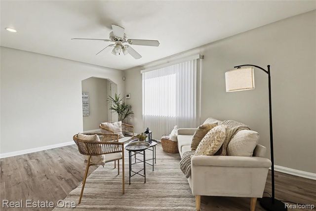 2411 Harris Street, Ferndale, MI 48220