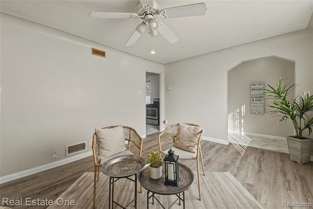 2411 Harris Street, Ferndale, MI 48220