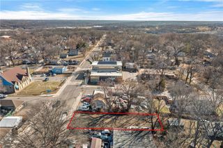 8122 Paseo Boulevard, Kansas City, MO 64131