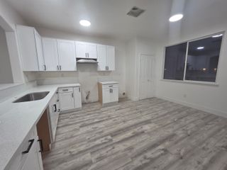 8226 Windmill Oaks Pl, Antelope, CA 95843