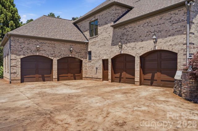 142 Riverchase Lane, Mooresville, NC 28115