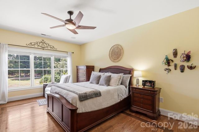 142 Riverchase Lane, Mooresville, NC 28115