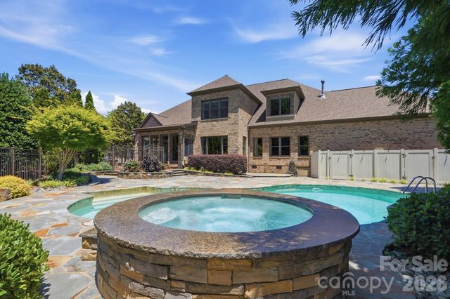 142 Riverchase Lane, Mooresville, NC 28115
