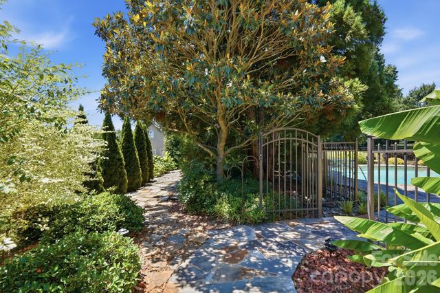 142 Riverchase Lane, Mooresville, NC 28115