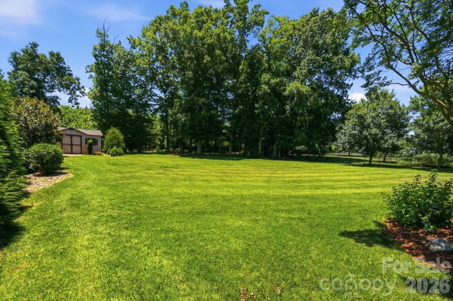 142 Riverchase Lane, Mooresville, NC 28115