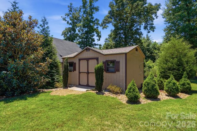 142 Riverchase Lane, Mooresville, NC 28115