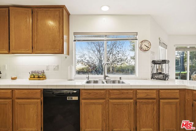 32610 Ridge Top Lane, Castaic, CA 91384