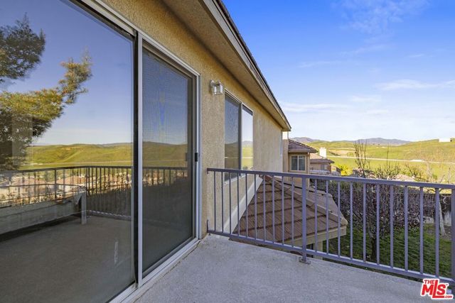 32610 Ridge Top Lane, Castaic, CA 91384