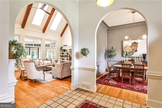 888 Castle Walk Cove SW, Lilburn, GA 30047