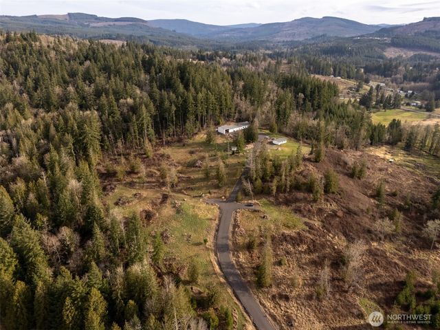 426 Rose Garden Lane, Kelso, WA 98626