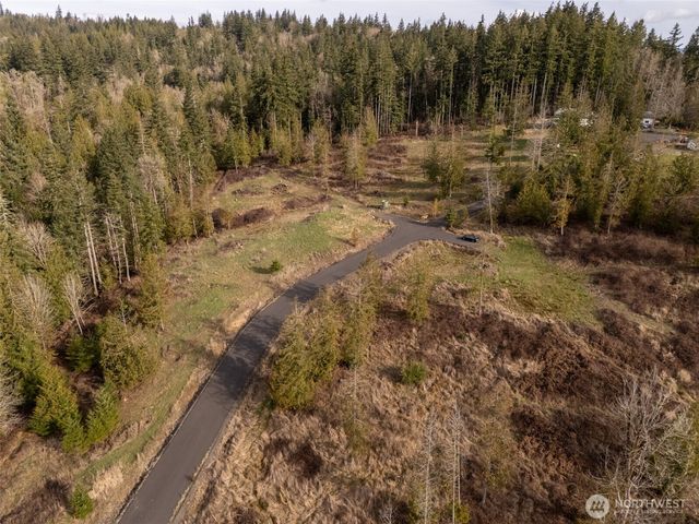426 Rose Garden Lane, Kelso, WA 98626