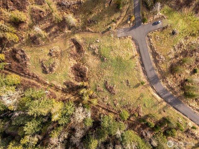 426 Rose Garden Lane, Kelso, WA 98626