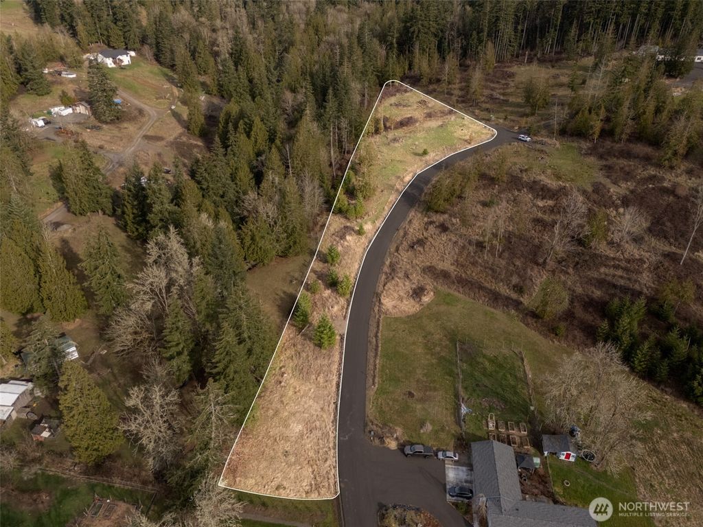 426 Rose Garden Lane, Kelso, WA 98626