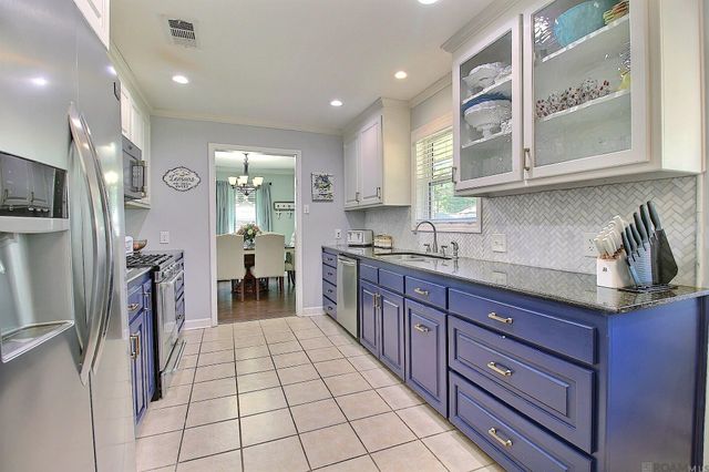 2420 Sherry St, Denham Springs, LA 70726