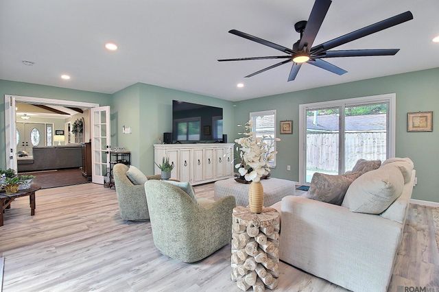 2420 Sherry St, Denham Springs, LA 70726
