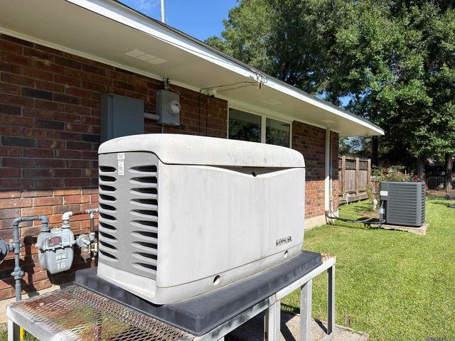 2420 Sherry St, Denham Springs, LA 70726