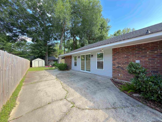 2420 Sherry St, Denham Springs, LA 70726
