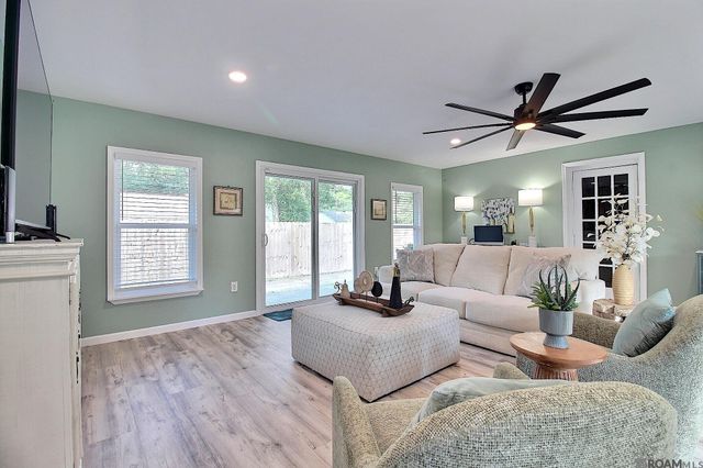 2420 Sherry St, Denham Springs, LA 70726