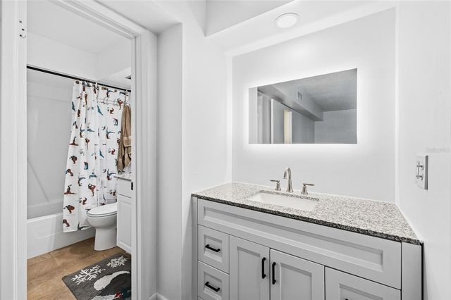 2209 BELLEAIR ROAD C5, Clearwater, FL 33764