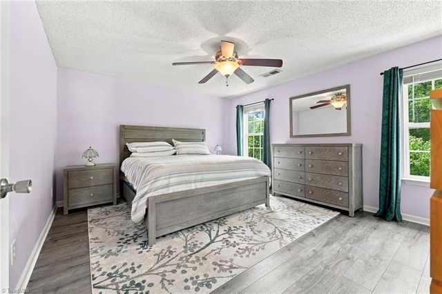 150 Creekview Drive, Kernersville, NC 27284