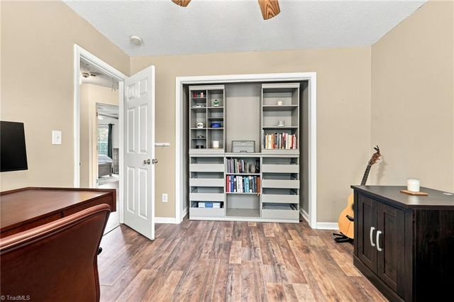 150 Creekview Drive, Kernersville, NC 27284