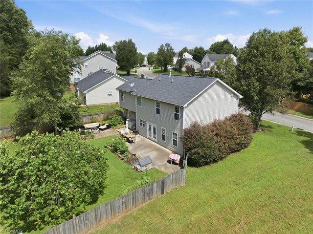 150 Creekview Drive, Kernersville, NC 27284