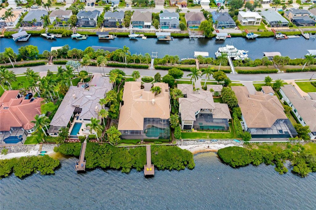 Image 4 of property listing at 3803 HAWK ISLAND DRIVE, Bradenton, FL 34208