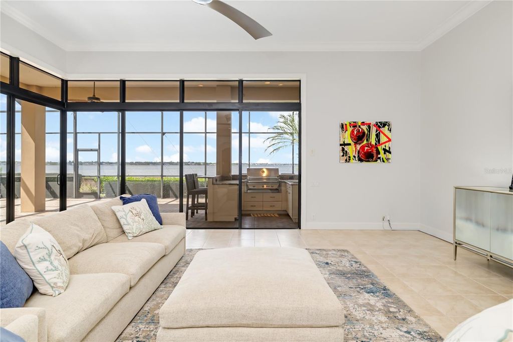 Image 34 of property listing at 3803 HAWK ISLAND DRIVE, Bradenton, FL 34208