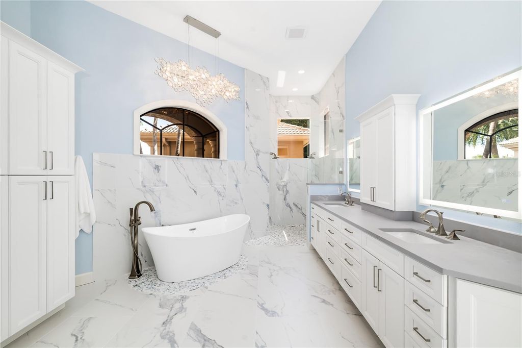 Image 48 of property listing at 3803 HAWK ISLAND DRIVE, Bradenton, FL 34208