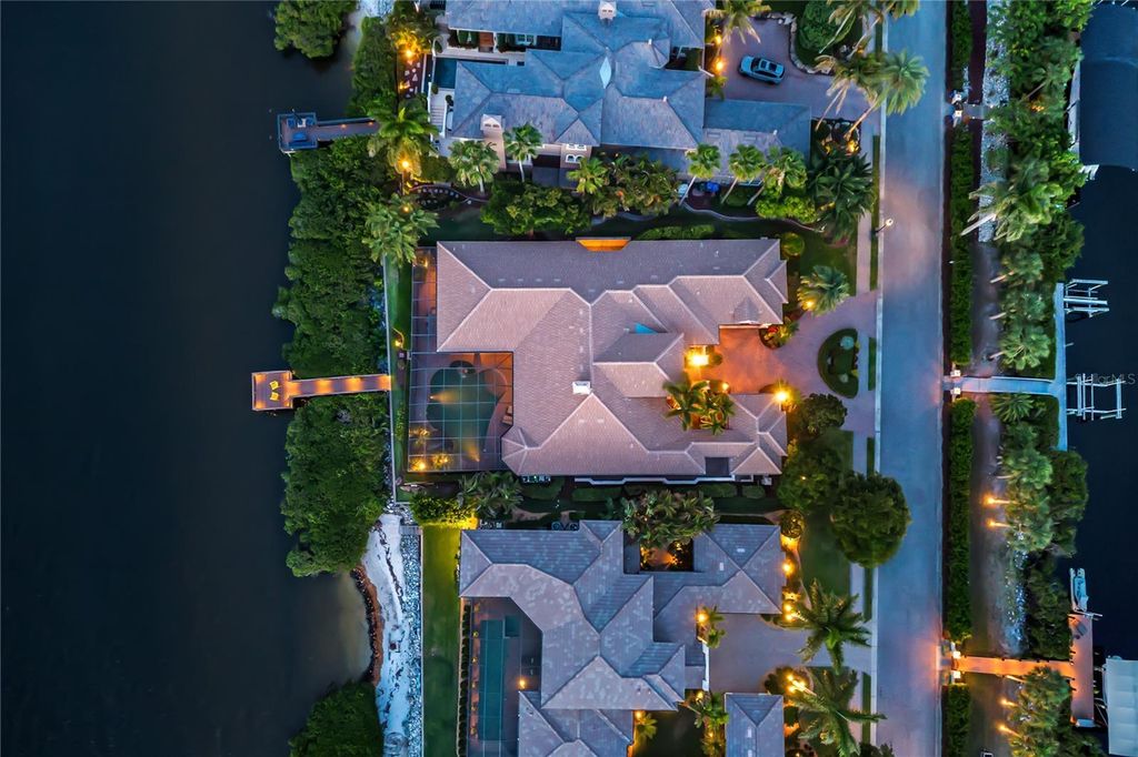Image 7 of property listing at 3803 HAWK ISLAND DRIVE, Bradenton, FL 34208