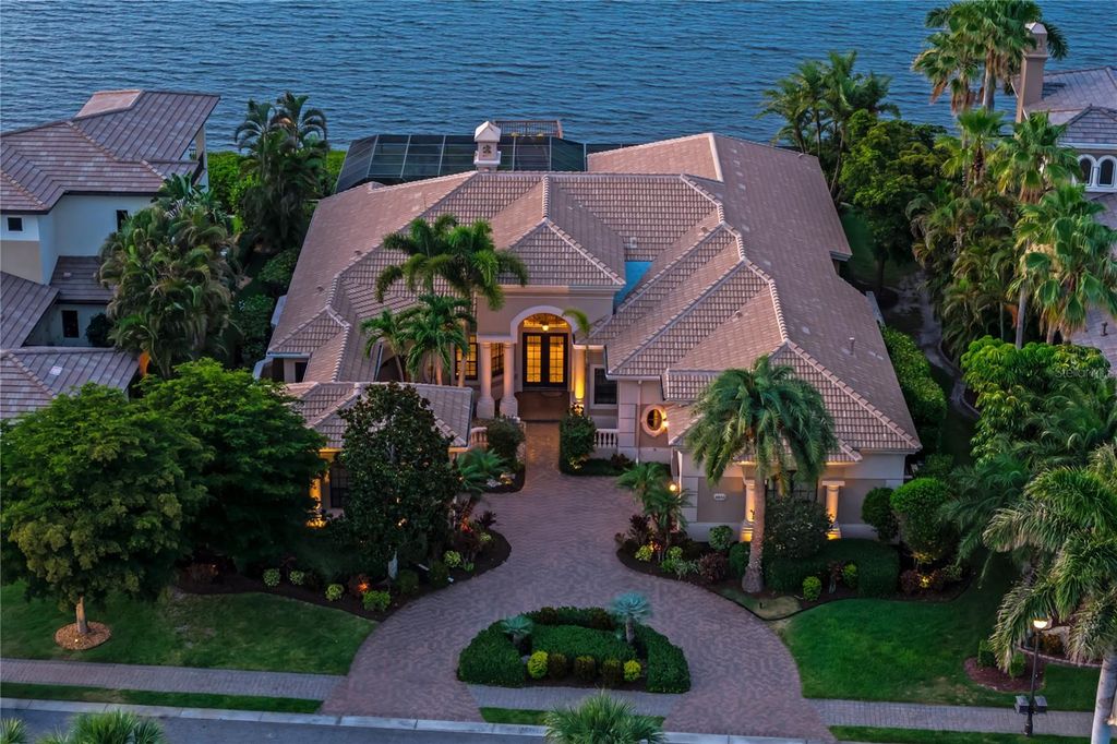 Image 73 of property listing at 3803 HAWK ISLAND DRIVE, Bradenton, FL 34208