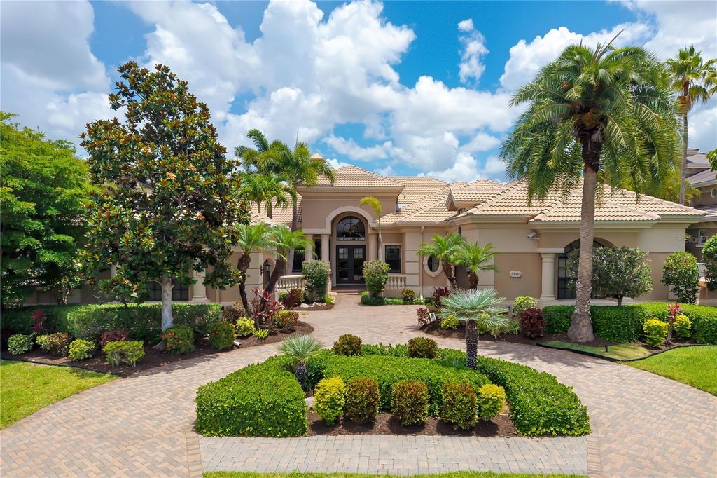 Image 90 of property listing at 3803 HAWK ISLAND DRIVE, Bradenton, FL 34208