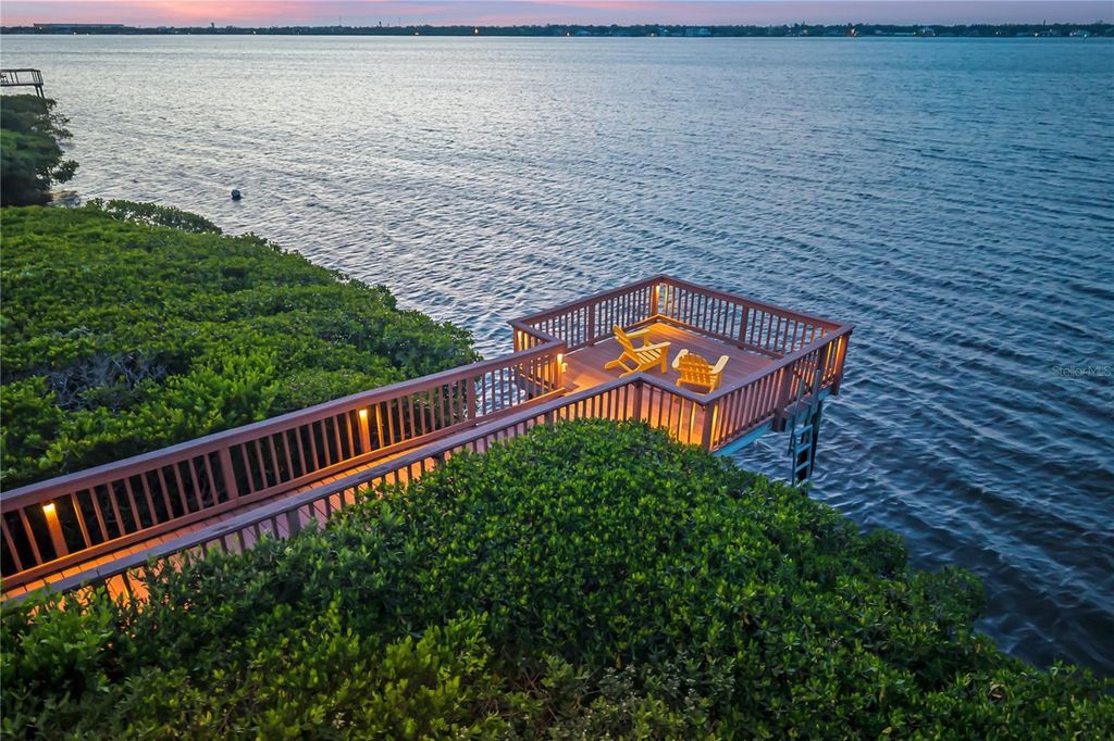 Image 10 of property listing at 3803 HAWK ISLAND DRIVE, Bradenton, FL 34208