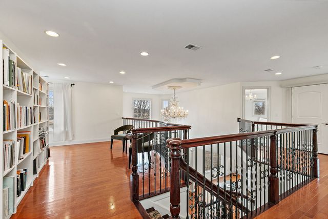 295 Larking Avenue, Dekalb, IL 60115